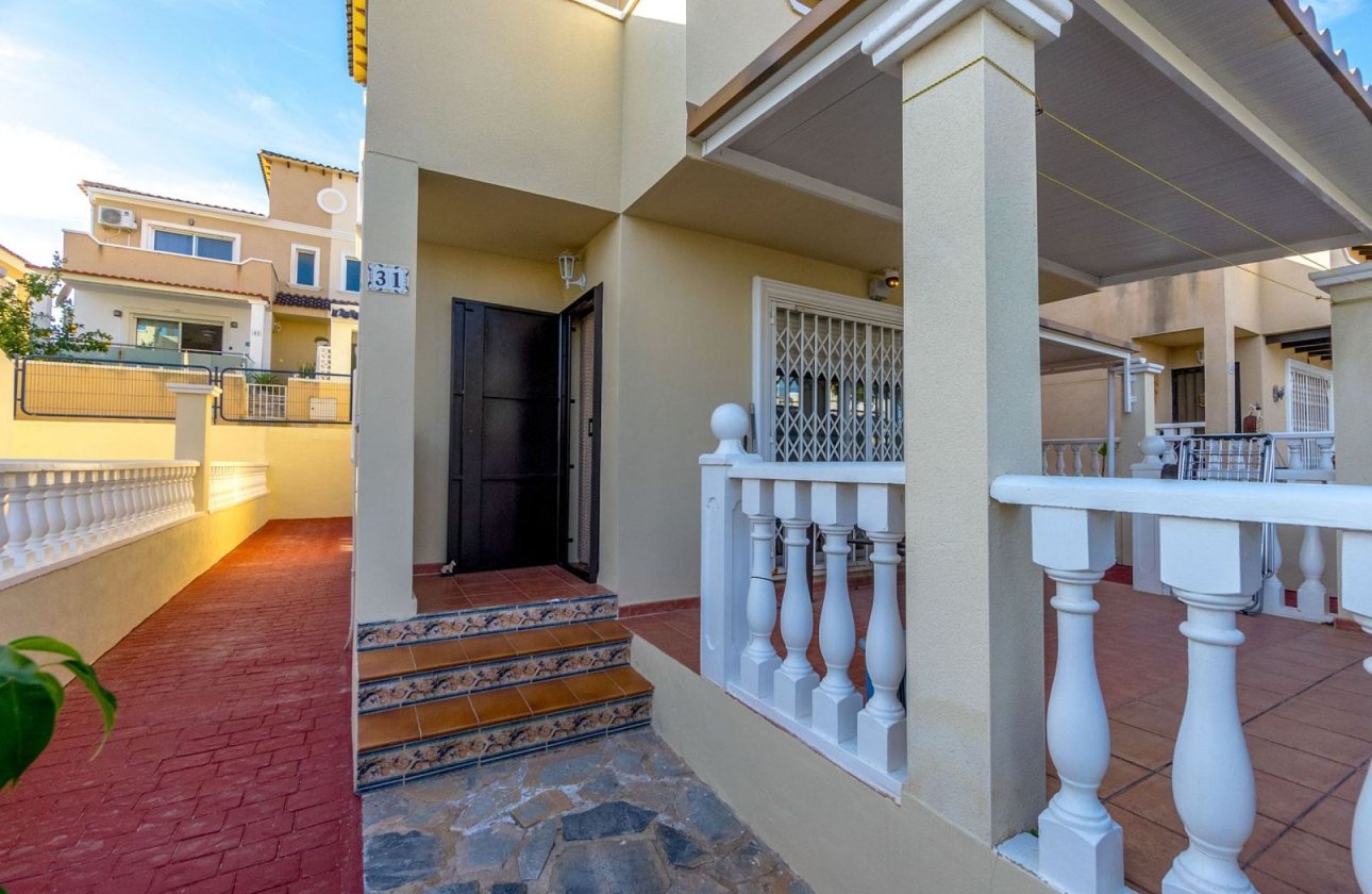 Revente - Villa -
Orihuela Costa - Costa Blanca