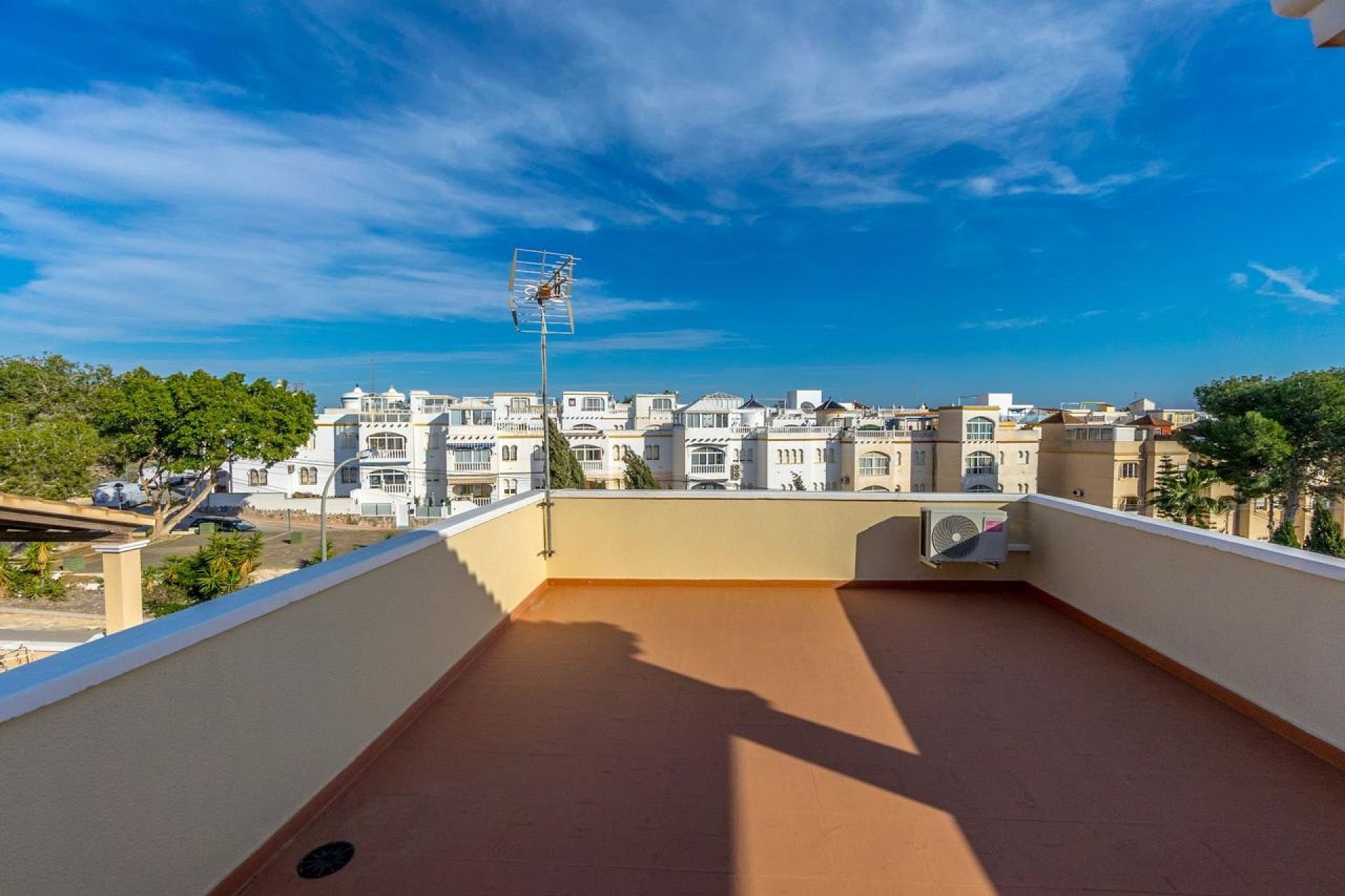 Revente - Villa -
Orihuela Costa - Costa Blanca