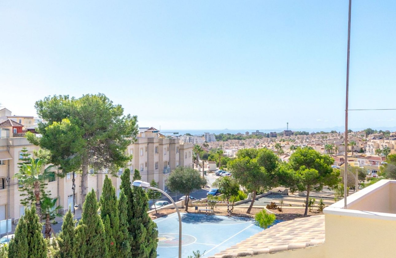 Revente - Villa -
Orihuela Costa - Costa Blanca