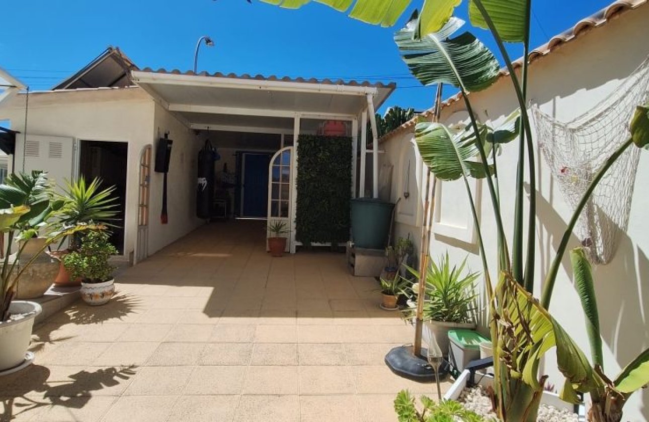 Revente - Villa -
Orihuela Costa - Costa Blanca