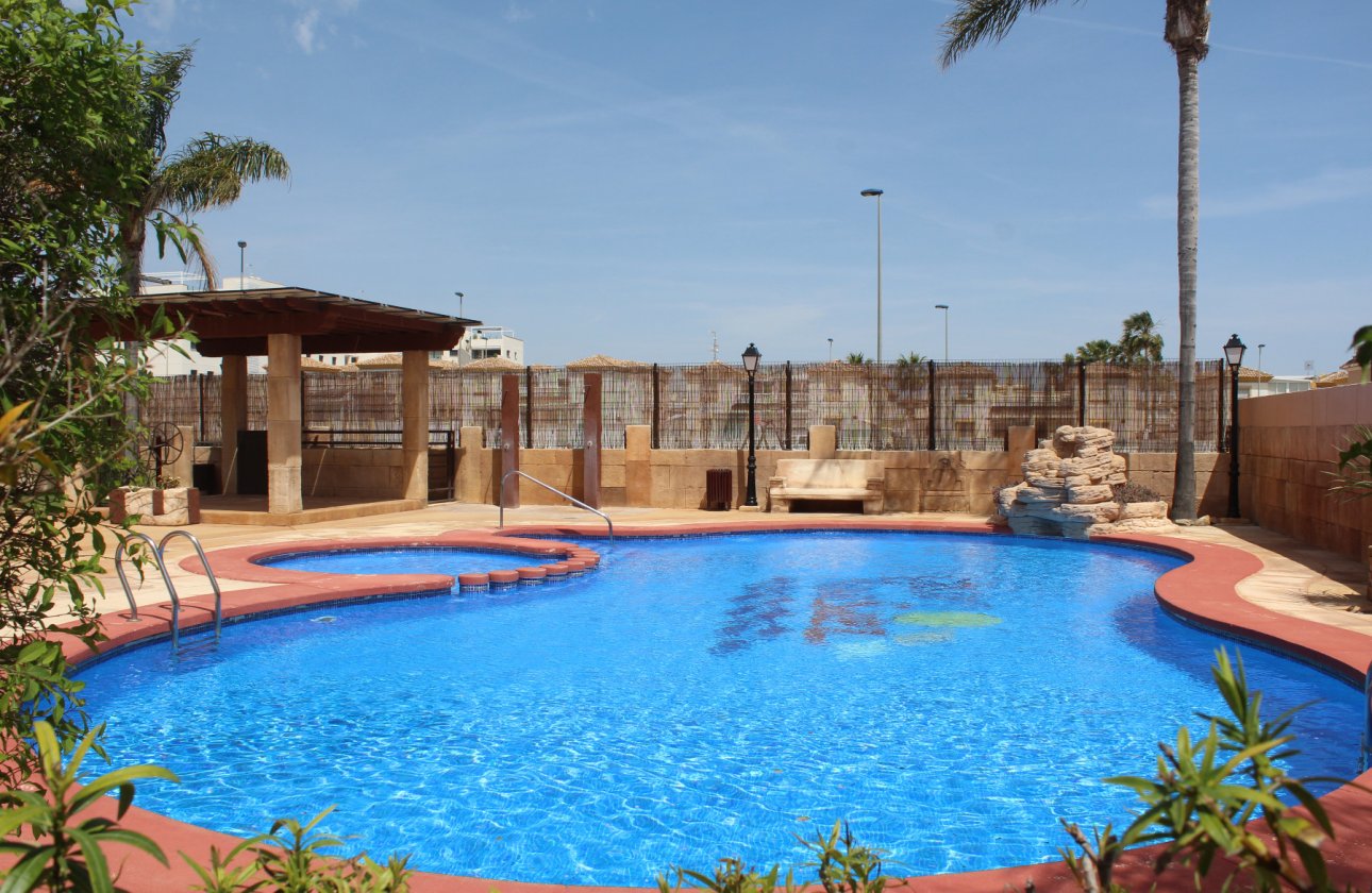 Revente - Villa -
Orihuela Costa - Costa Blanca