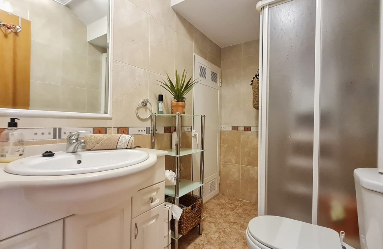 Revente - Villa -
Orihuela Costa - Costa Blanca