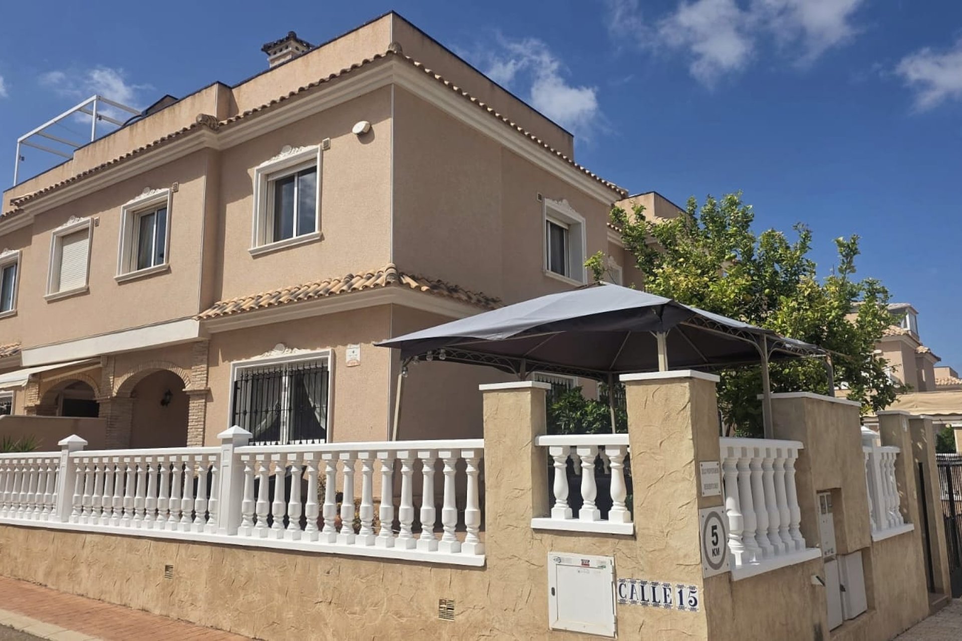 Revente - Villa -
Orihuela Costa - Costa Blanca