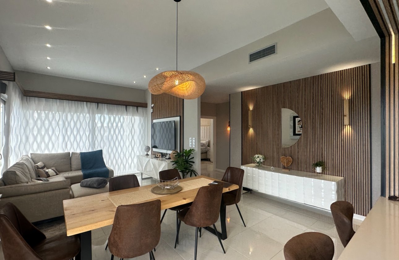 Revente - Villa -
Orihuela Costa - Costa Blanca