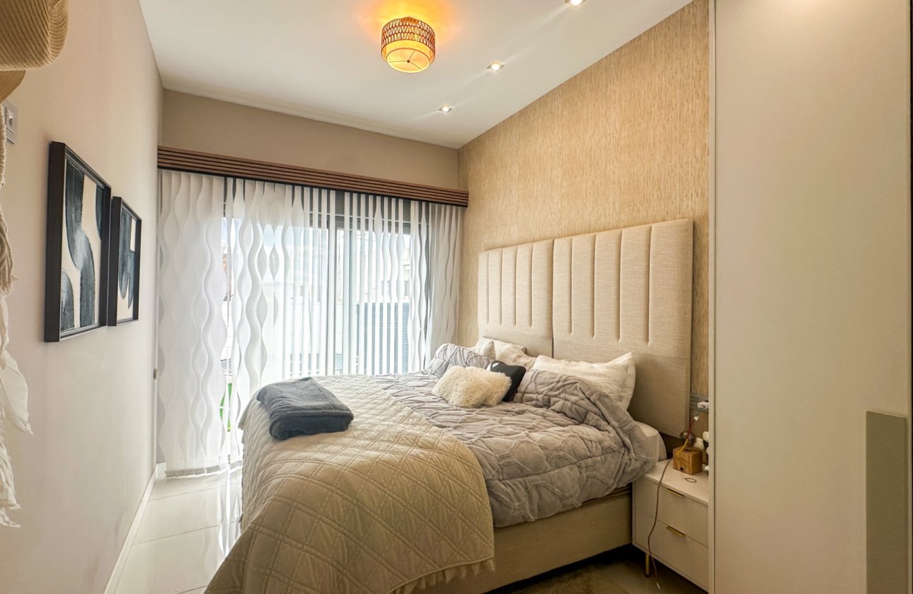 Revente - Villa -
Orihuela Costa - Costa Blanca