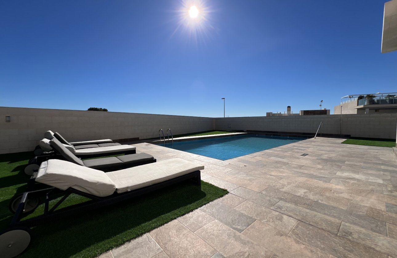 Revente - Villa -
Orihuela Costa - Costa Blanca