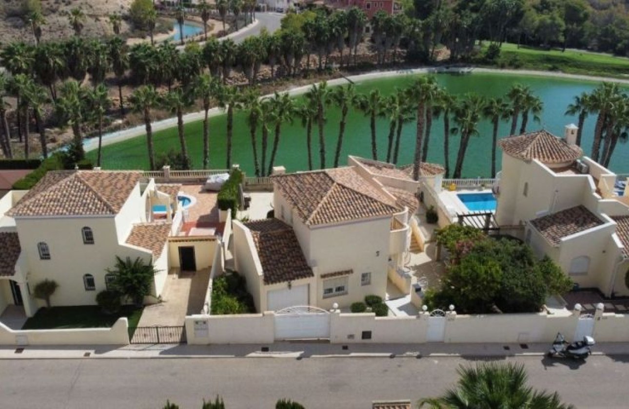 Revente - Villa -
Orihuela Costa - Costa Blanca