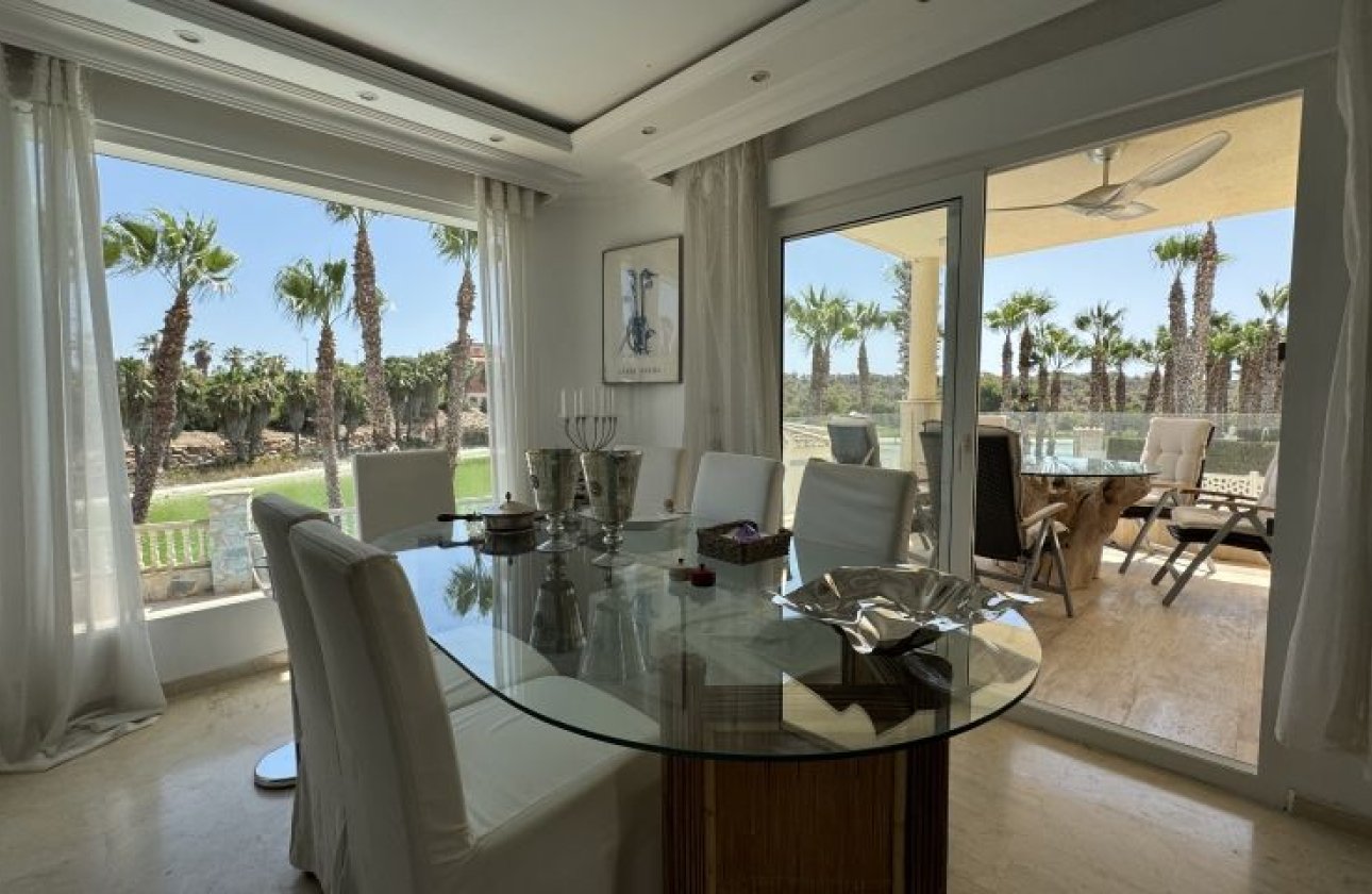 Revente - Villa -
Orihuela Costa - Costa Blanca