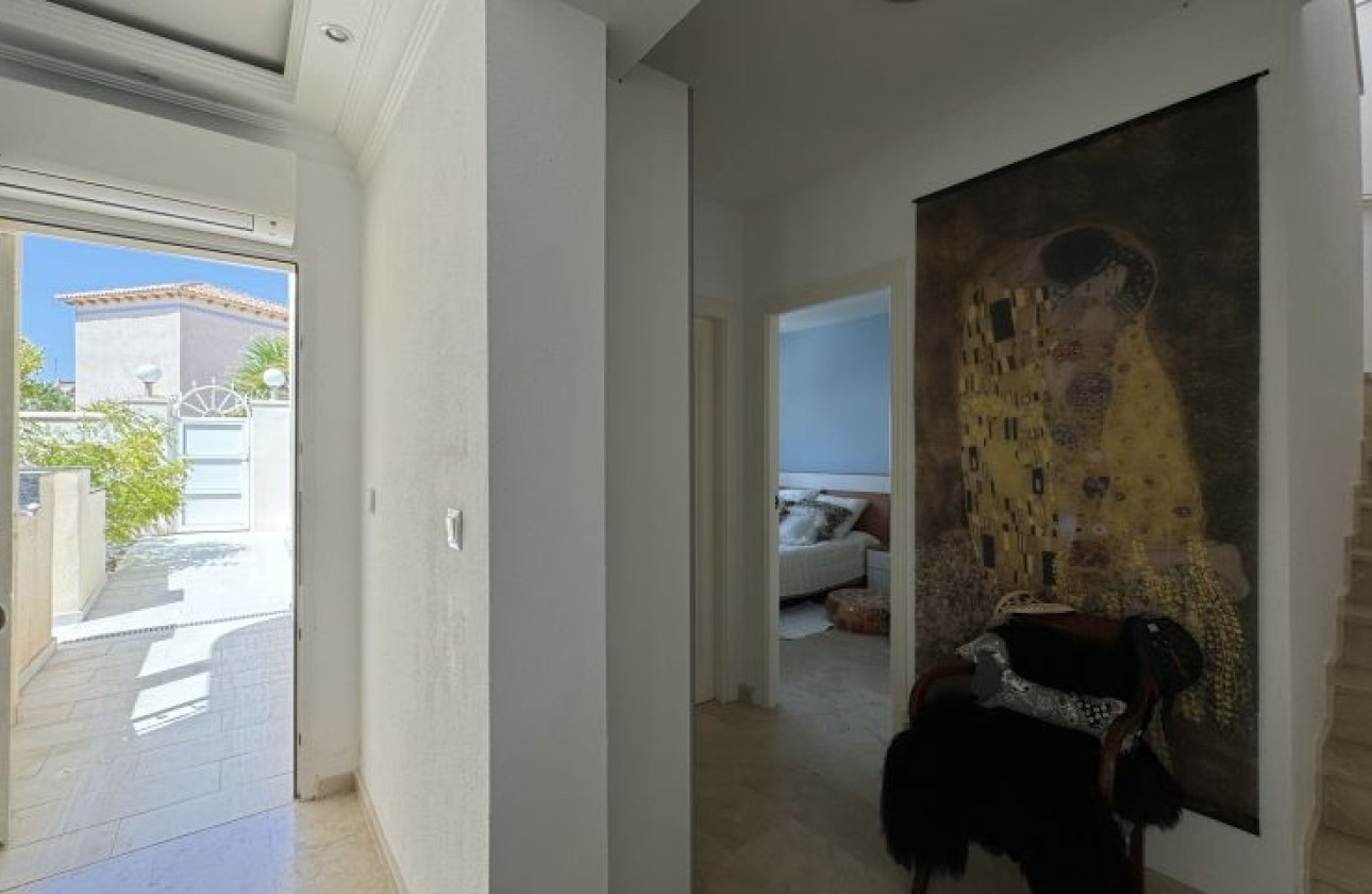 Revente - Villa -
Orihuela Costa - Costa Blanca