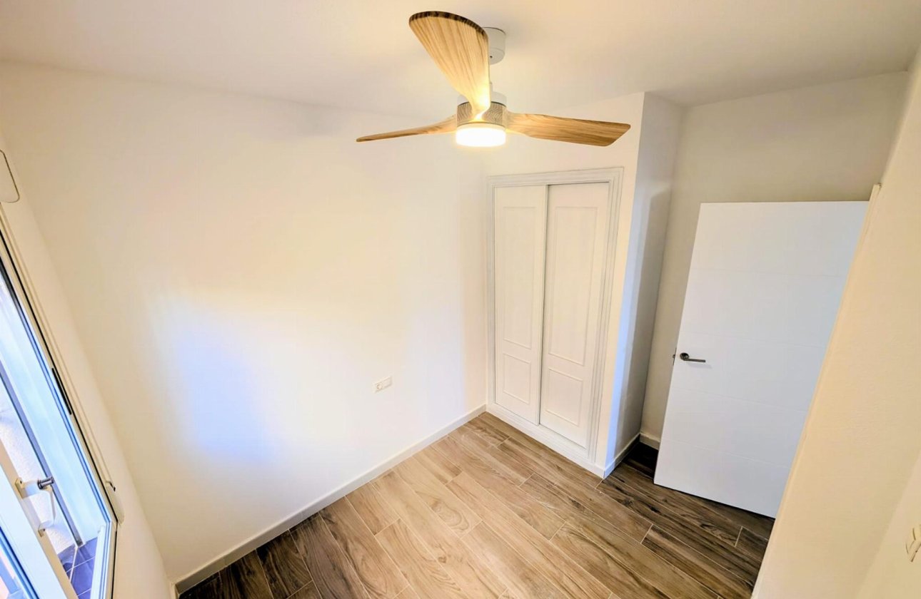 Revente - Villa -
Orihuela Costa - Costa Blanca
