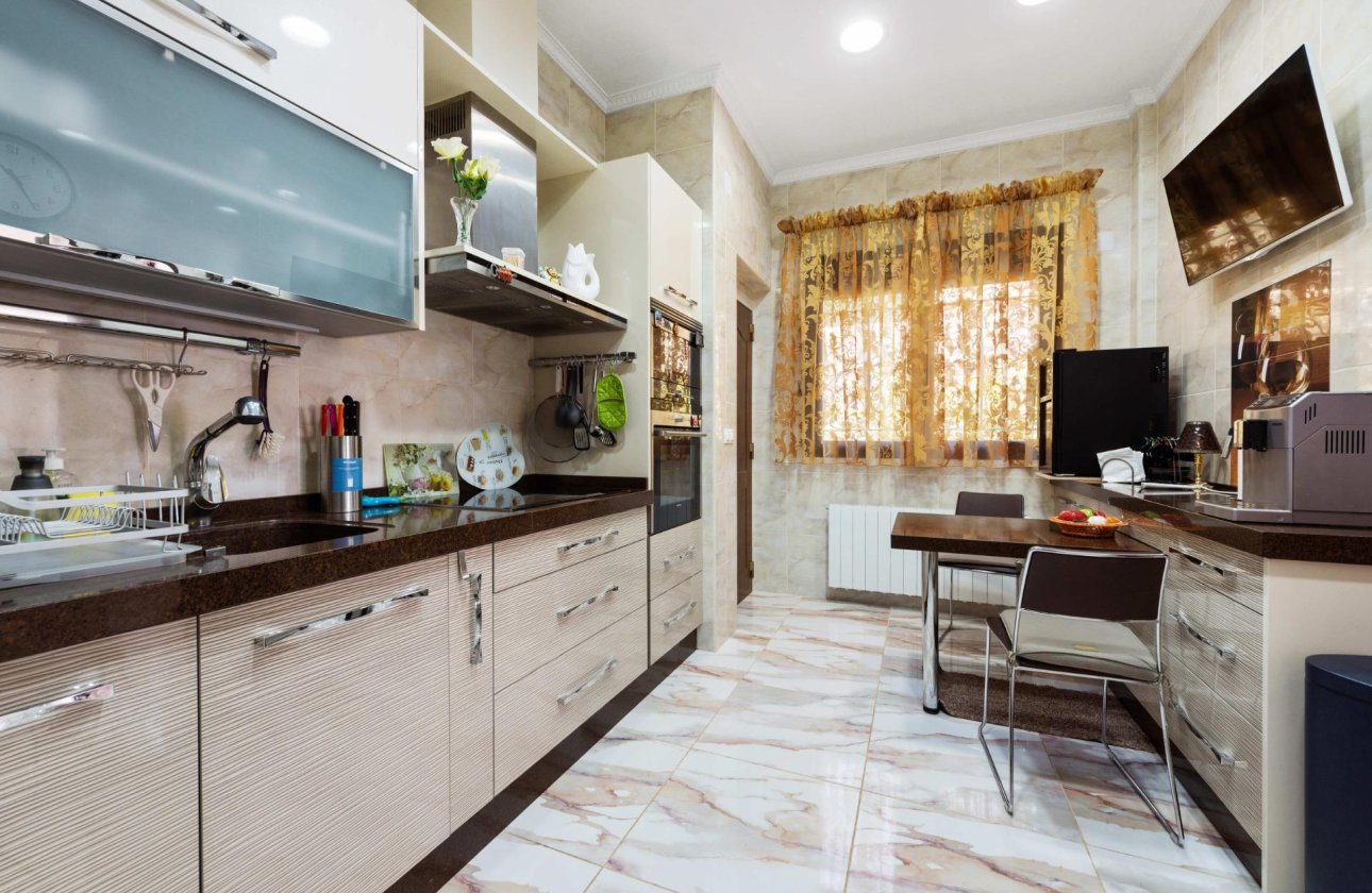 Revente - Villa -
Orihuela Costa - Costa Blanca
