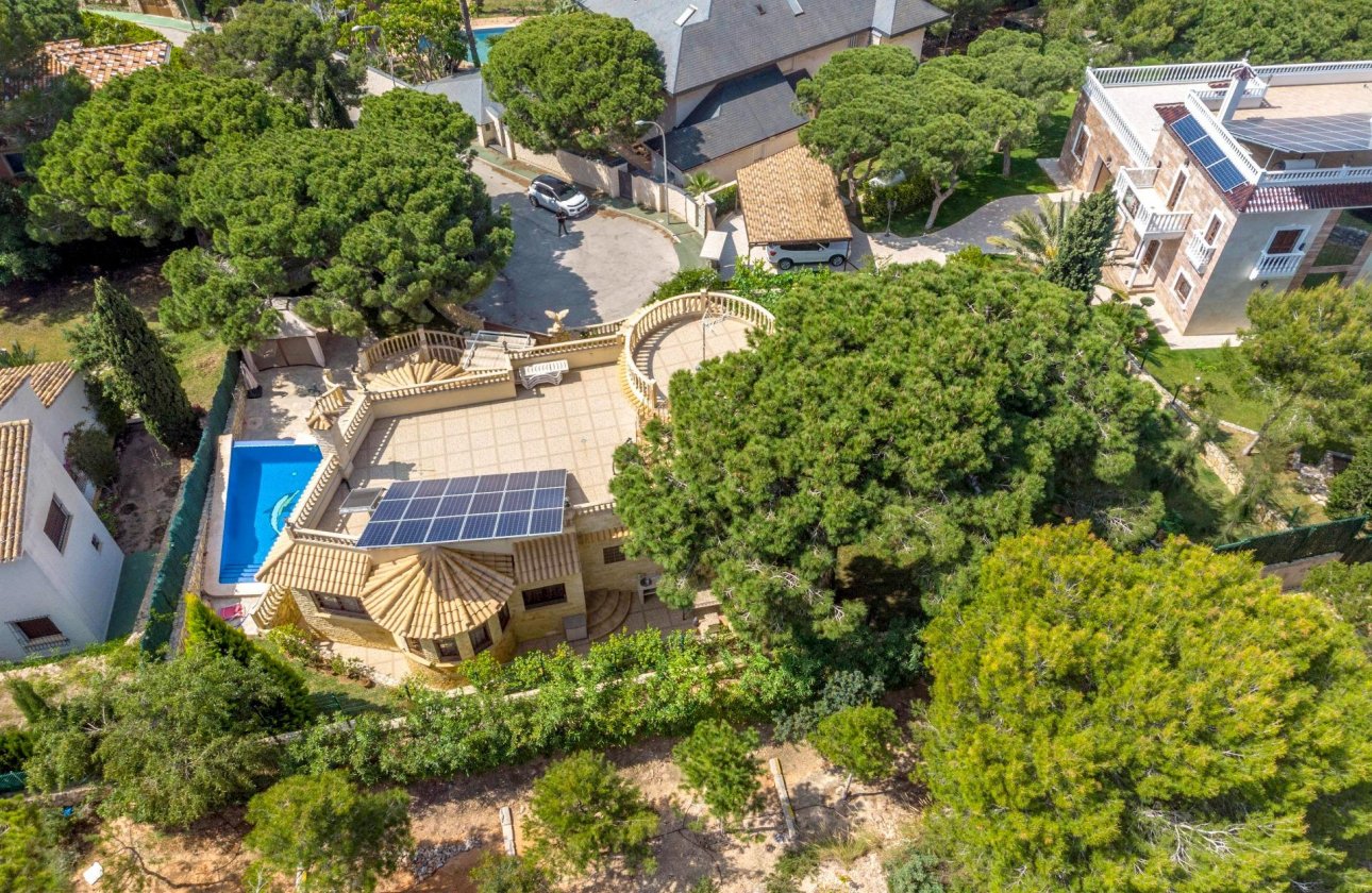 Revente - Villa -
Orihuela Costa - Costa Blanca