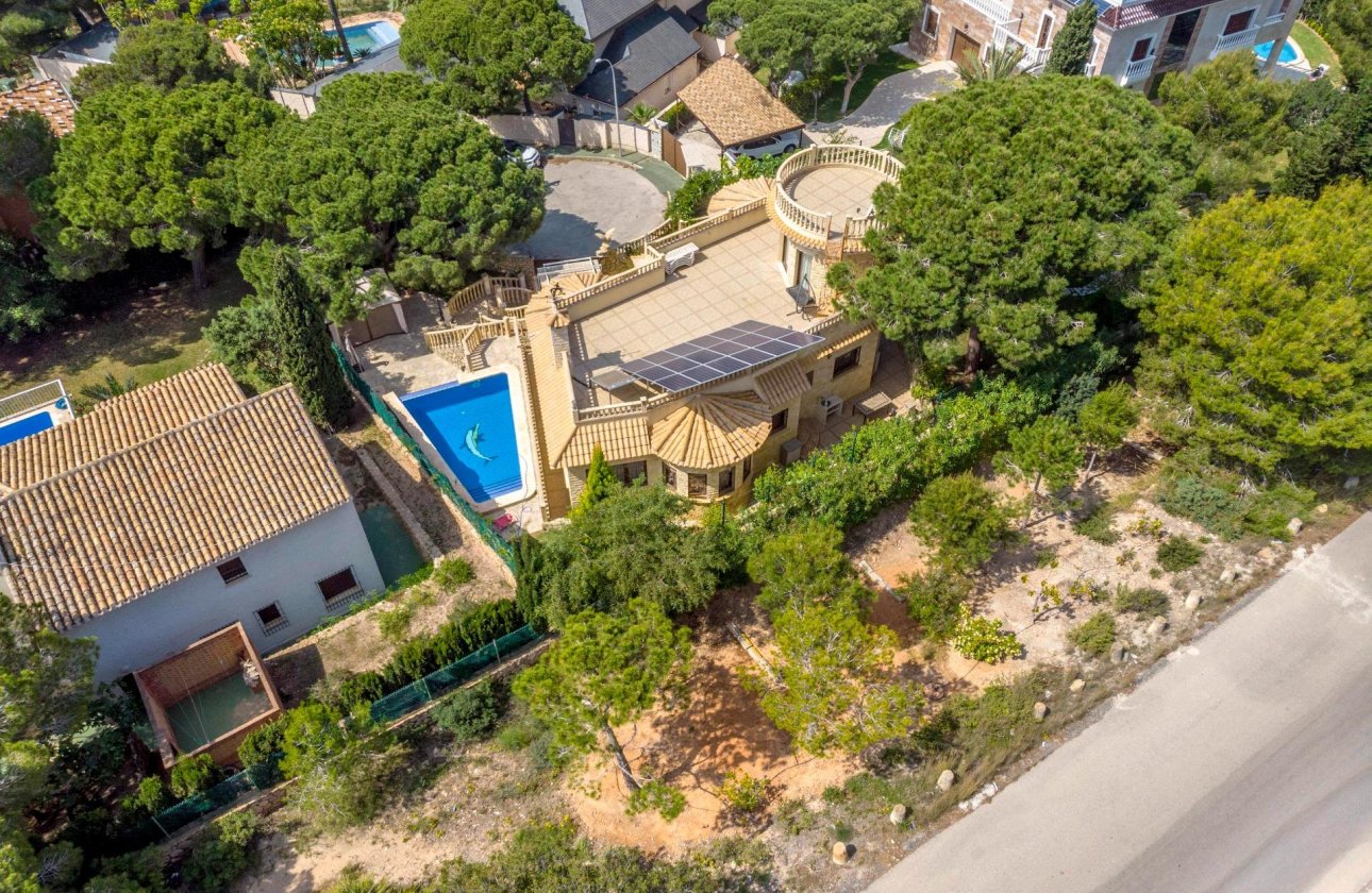 Revente - Villa -
Orihuela Costa - Costa Blanca