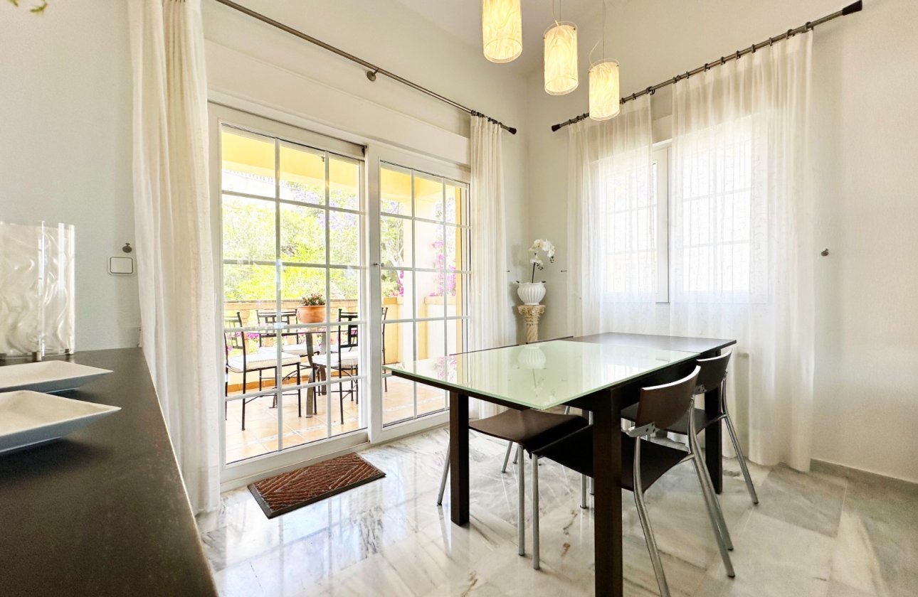 Revente - Villa -
Orihuela Costa - Costa Blanca