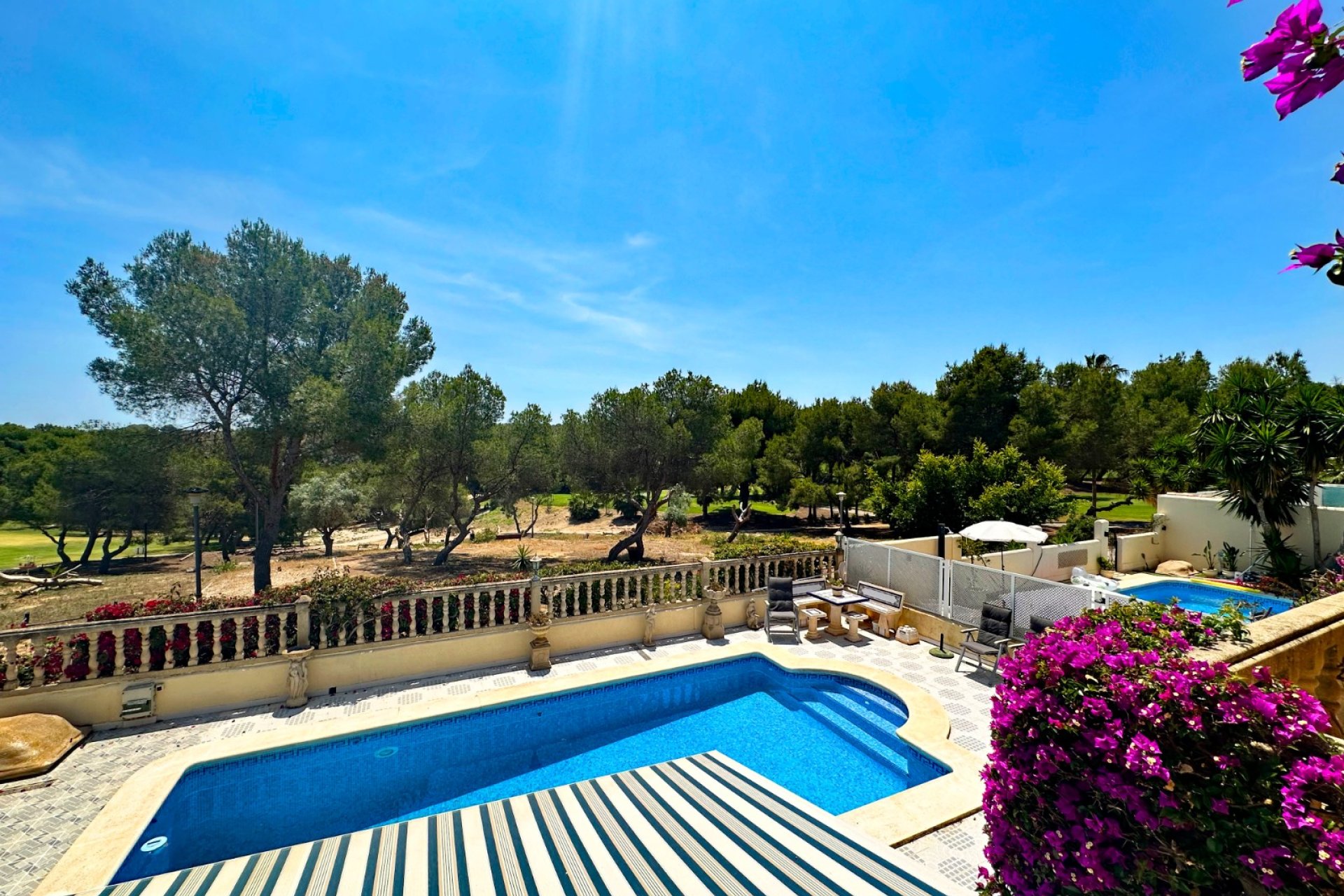 Revente - Villa -
Orihuela Costa - Costa Blanca