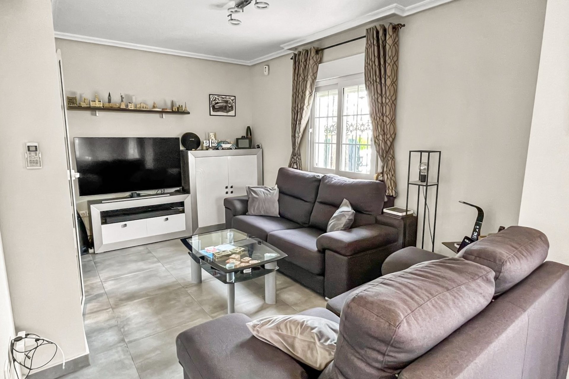 Revente - Villa -
Orihuela Costa - Costa Blanca