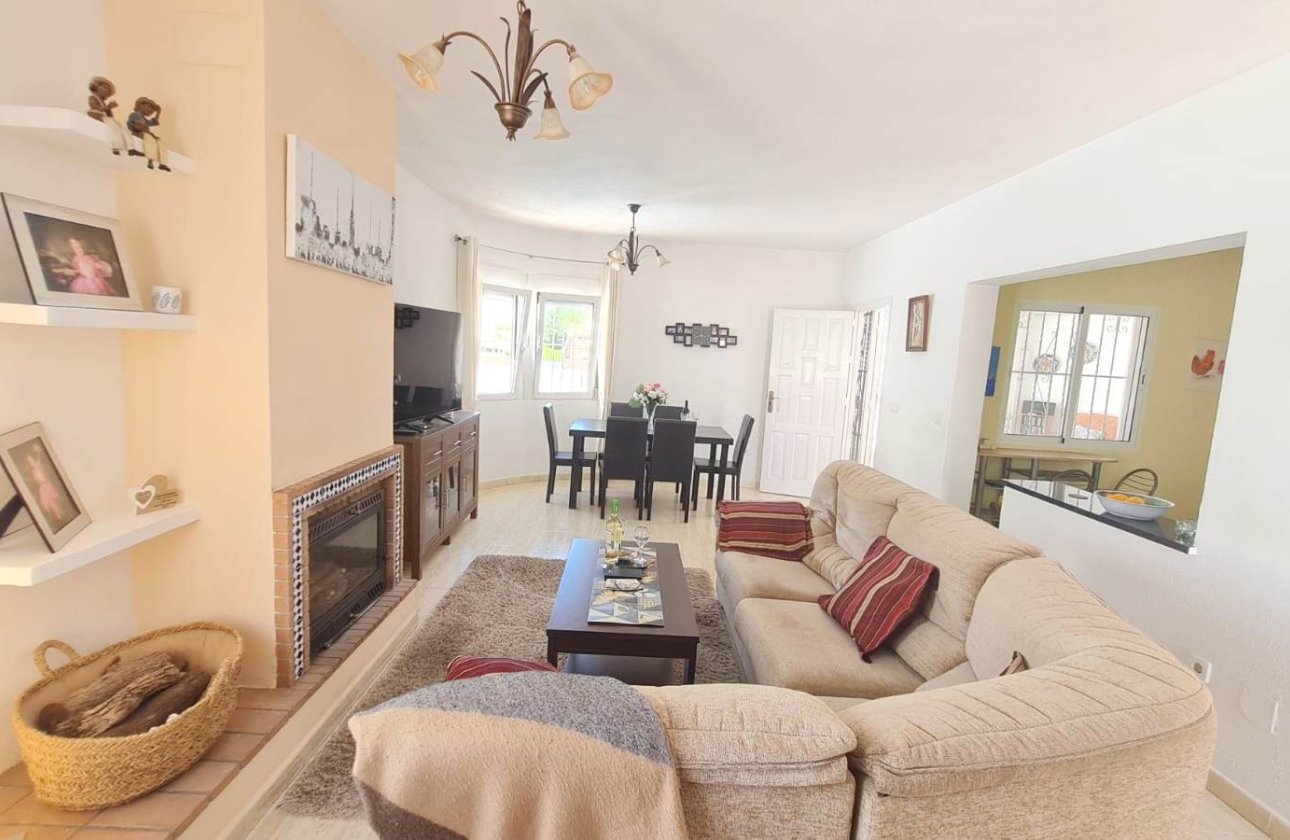 Revente - Villa -
Orihuela Costa - Costa Blanca