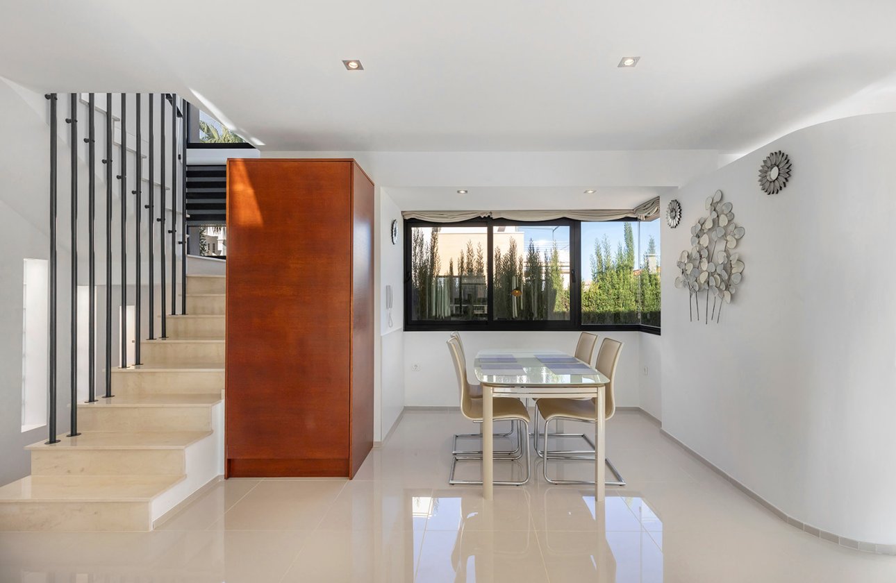 Revente - Villa -
Orihuela Costa - Costa Blanca