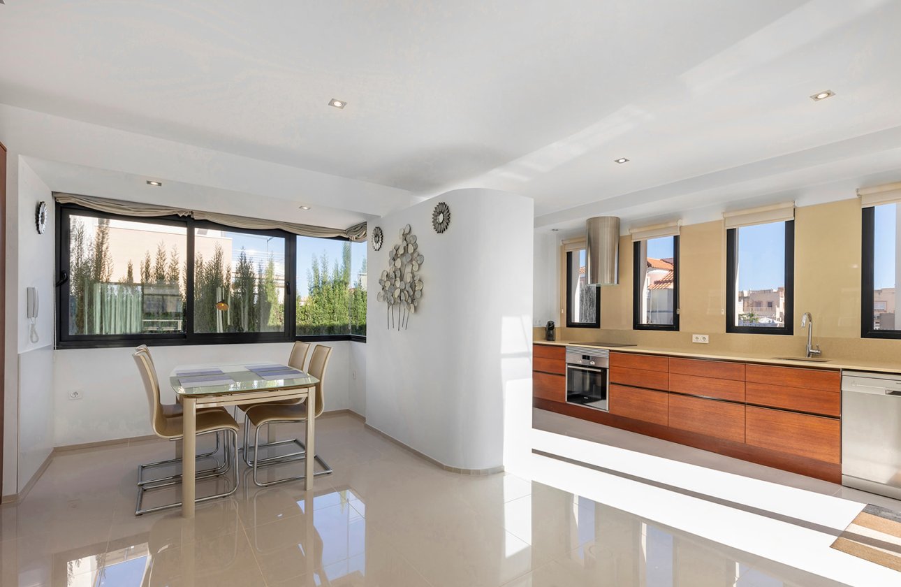 Revente - Villa -
Orihuela Costa - Costa Blanca