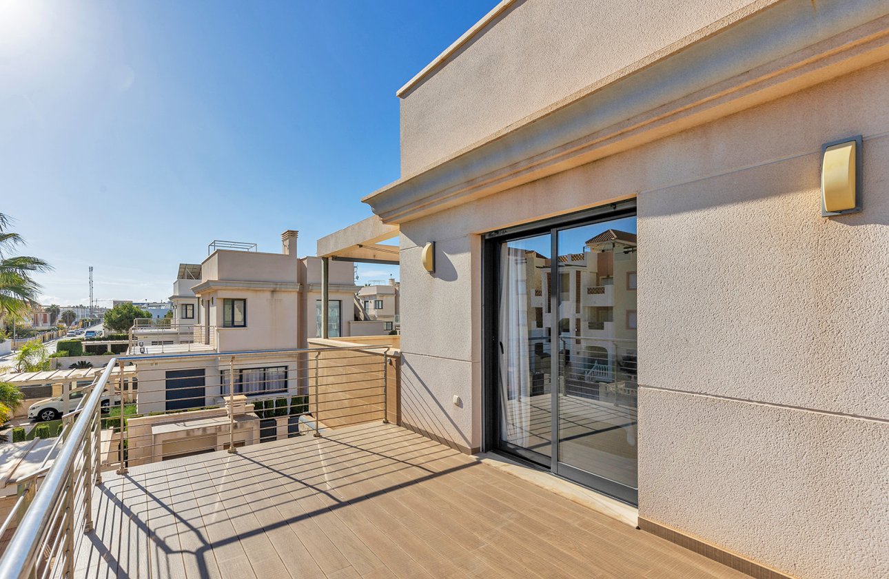 Revente - Villa -
Orihuela Costa - Costa Blanca