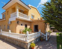 Revente - Villa -
Orihuela Costa - Costa Blanca