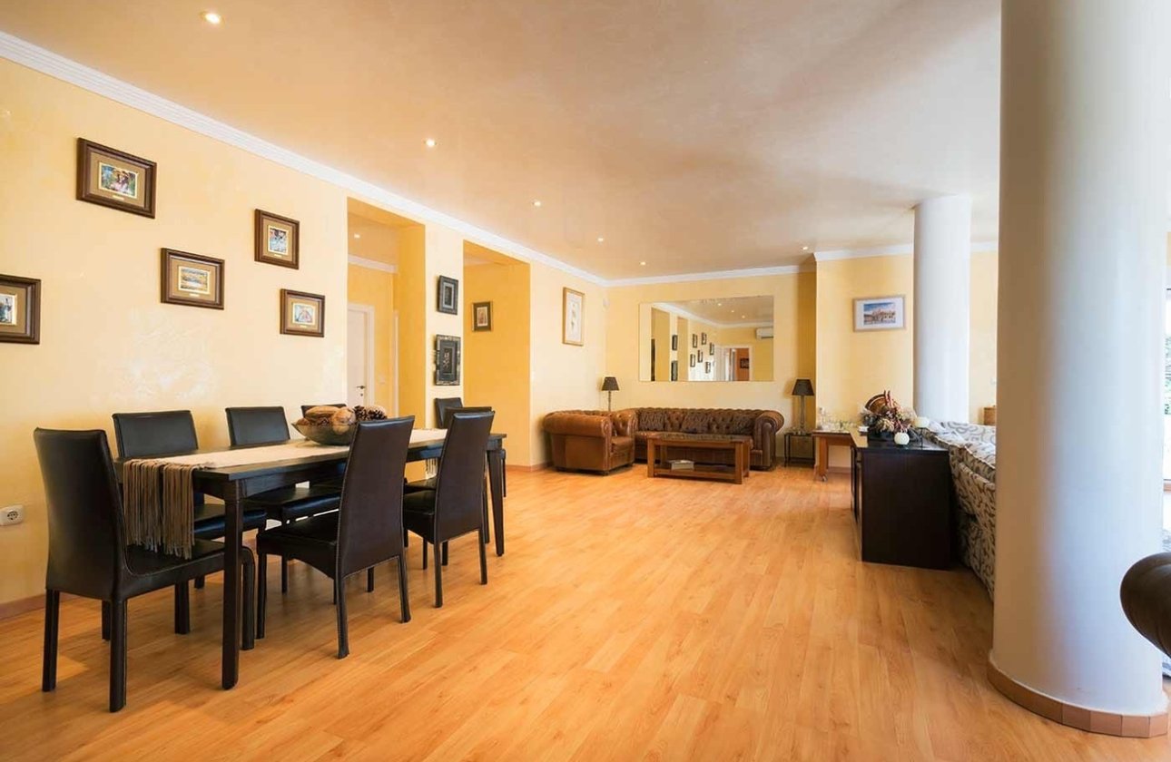 Revente - Villa -
Orihuela Costa - Costa Blanca