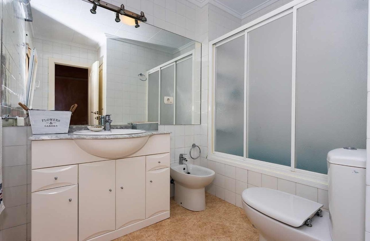 Revente - Villa -
Orihuela Costa - Costa Blanca