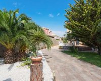 Revente - Villa -
Orihuela Costa - Costa Blanca