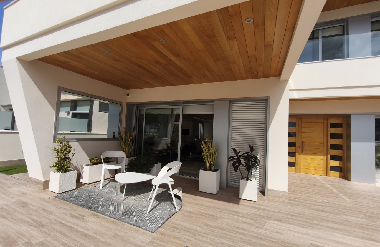 Revente - Villa -
Orihuela Costa - Costa Blanca