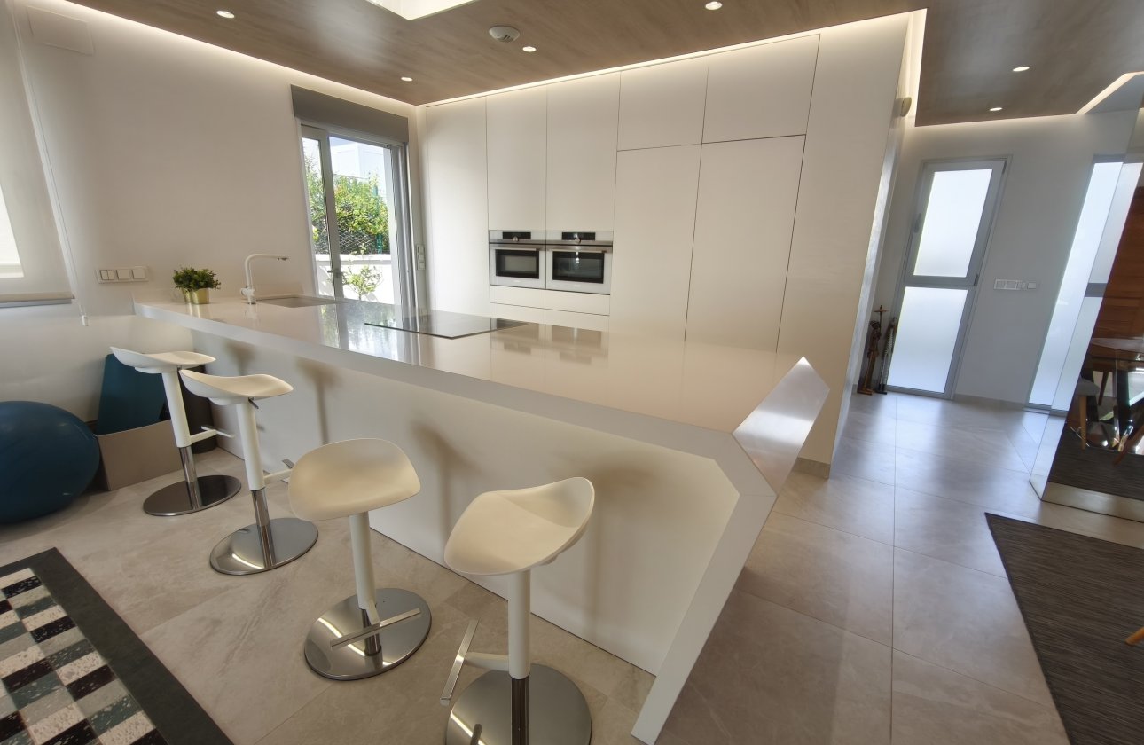 Revente - Villa -
Orihuela Costa - Costa Blanca