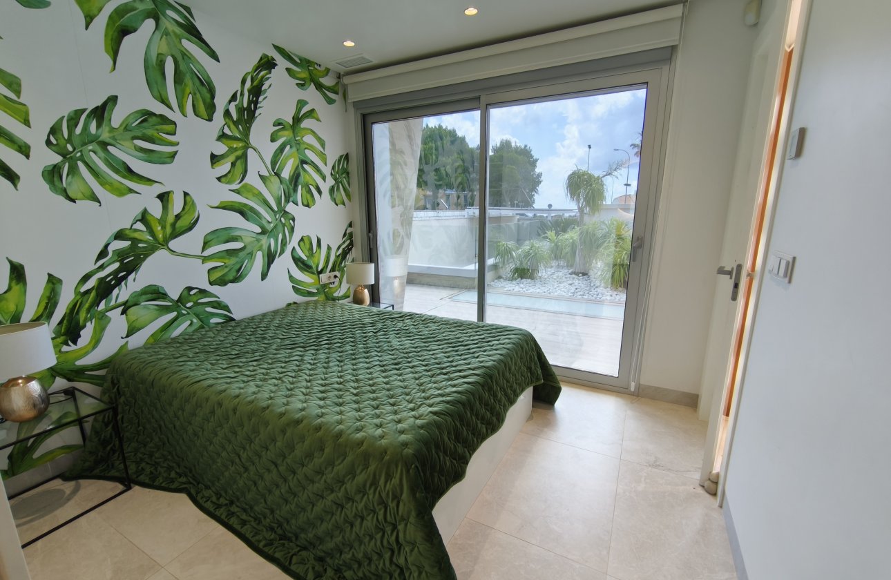 Revente - Villa -
Orihuela Costa - Costa Blanca