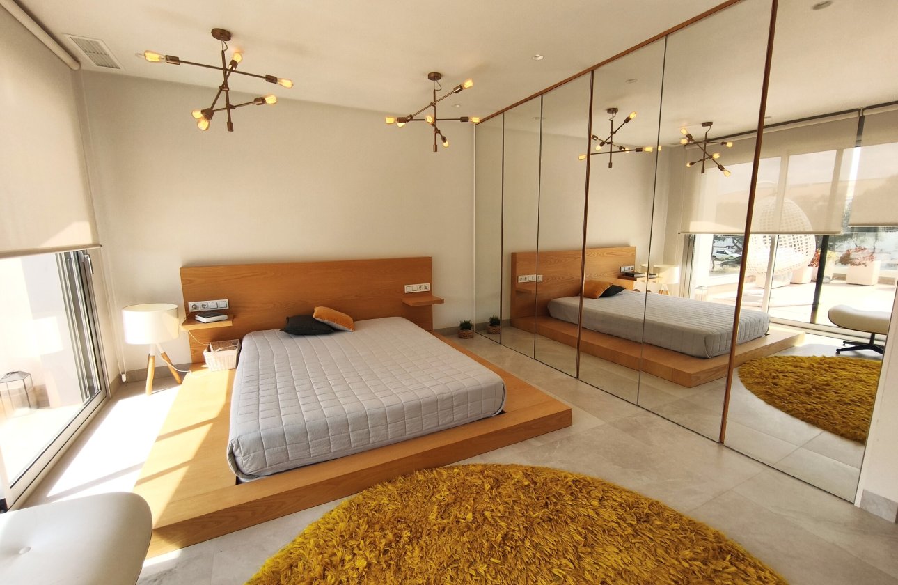 Revente - Villa -
Orihuela Costa - Costa Blanca