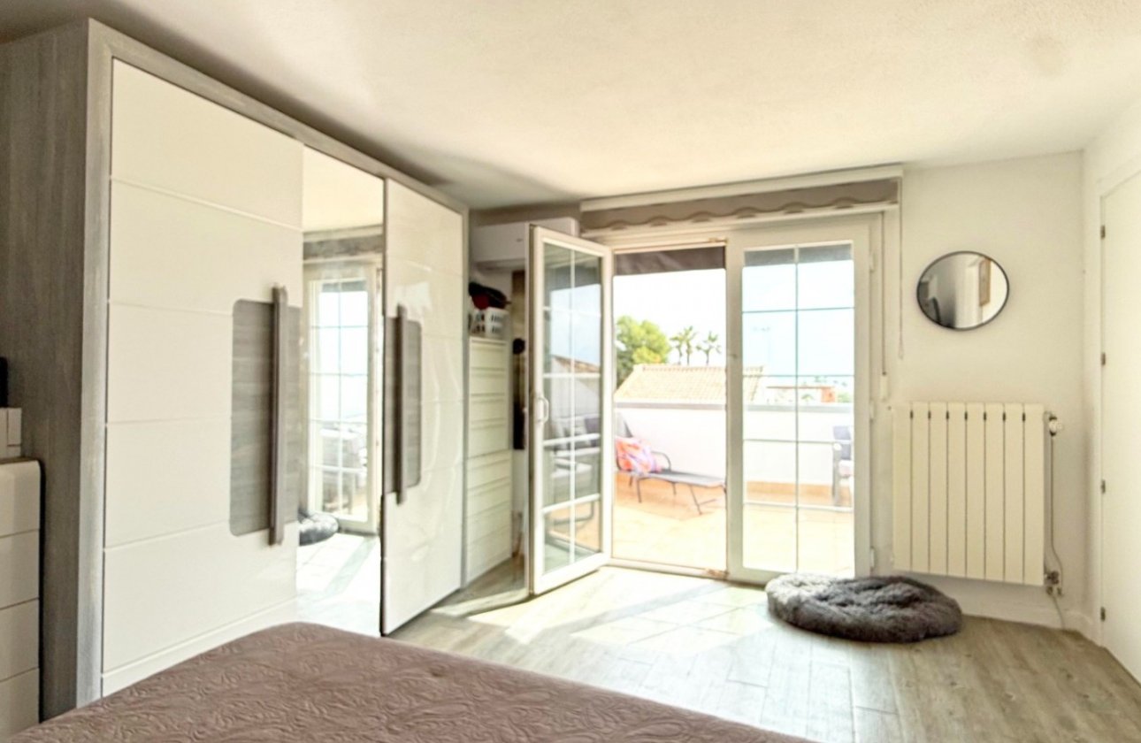 Revente - Villa -
Orihuela Costa - Costa Blanca