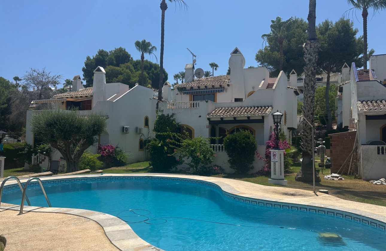 Revente - Villa -
Orihuela Costa - Costa Blanca