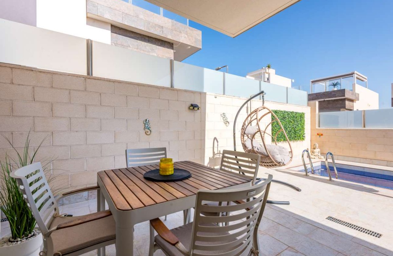 Revente - Villa -
Orihuela Costa - Costa Blanca