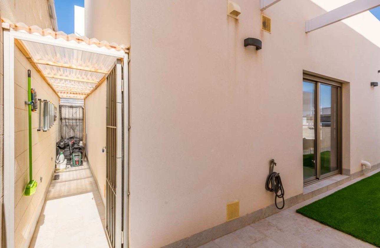 Revente - Villa -
Orihuela Costa - Costa Blanca
