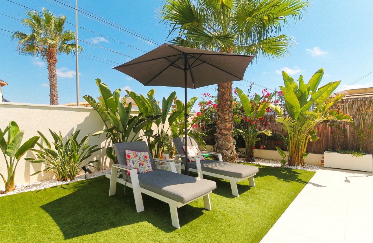 Revente - Villa -
Orihuela Costa - Costa Blanca