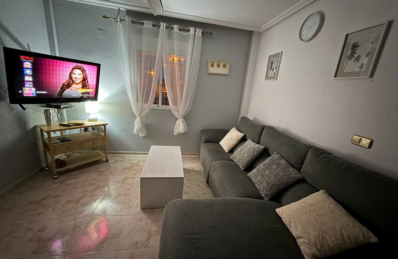 Revente - Villa -
Orihuela Costa - Costa Blanca