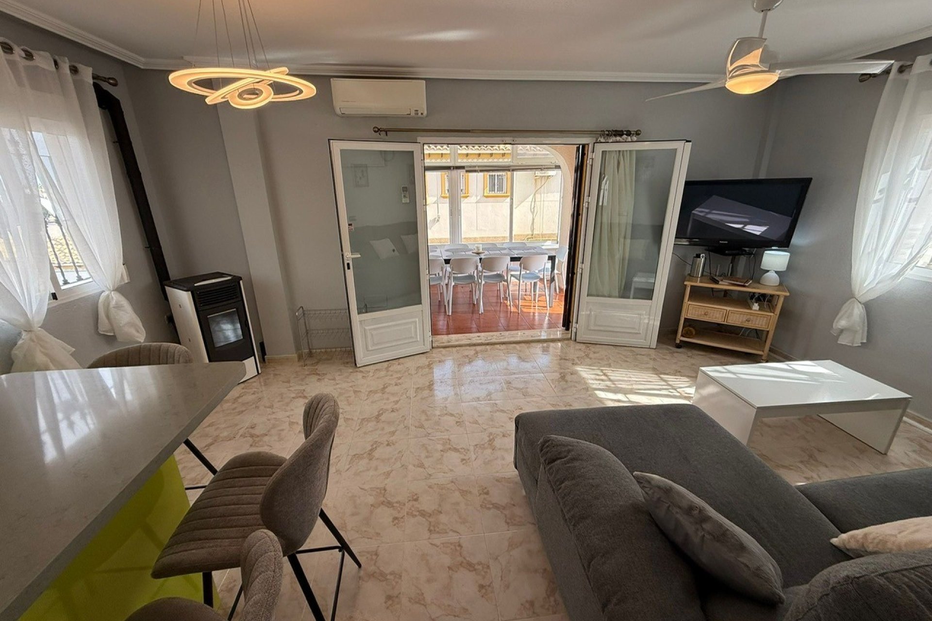 Revente - Villa -
Orihuela Costa - Costa Blanca