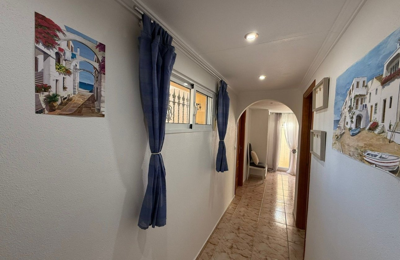Revente - Villa -
Orihuela Costa - Costa Blanca