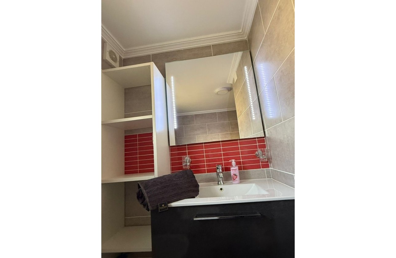 Revente - Villa -
Orihuela Costa - Costa Blanca
