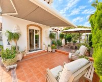 Revente - Villa -
Orihuela Costa - Costa Blanca