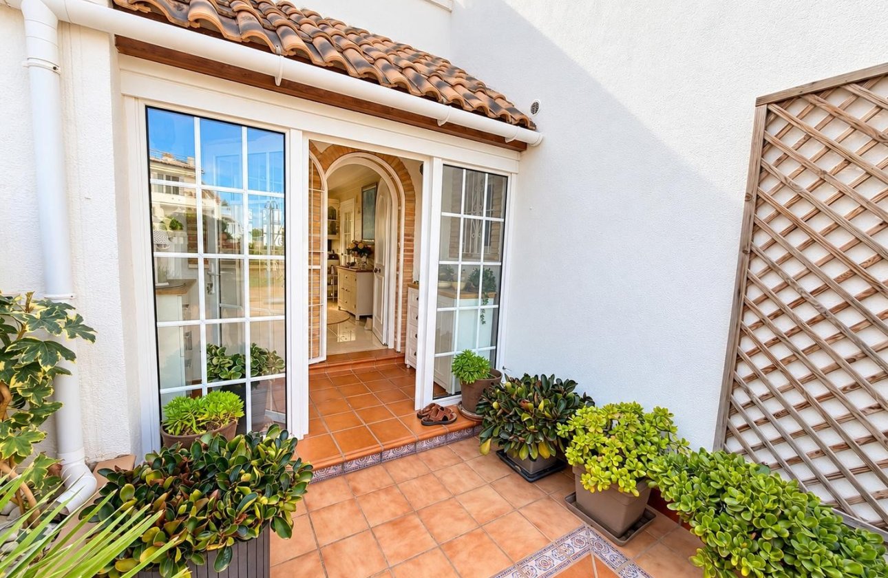 Revente - Villa -
Orihuela Costa - Costa Blanca
