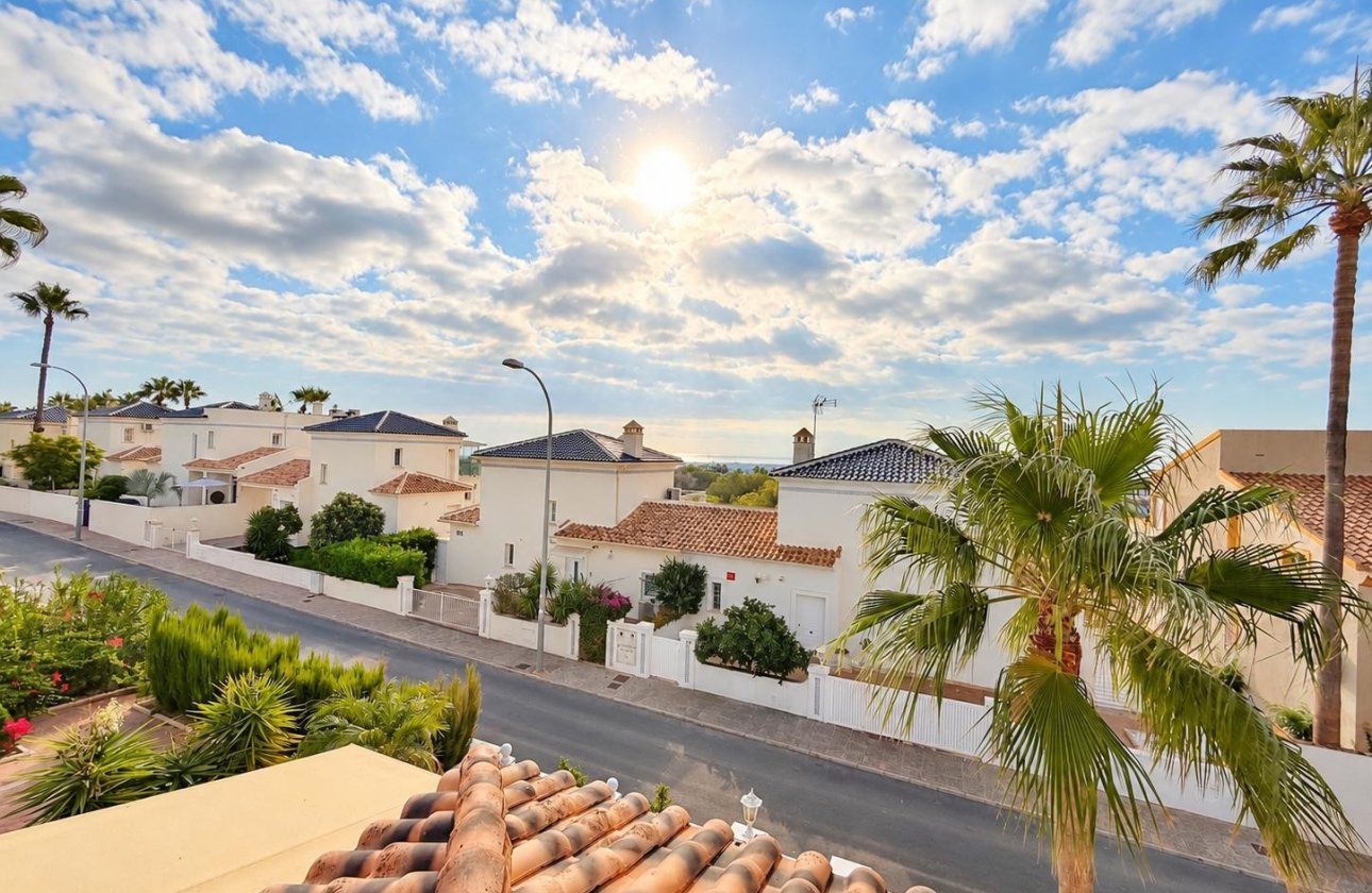 Revente - Villa -
Orihuela Costa - Costa Blanca