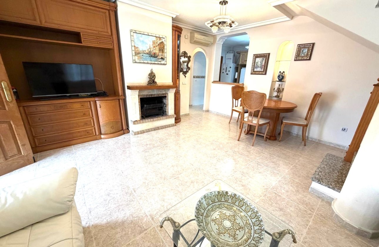 Revente - Villa -
Orihuela Costa - Costa Blanca