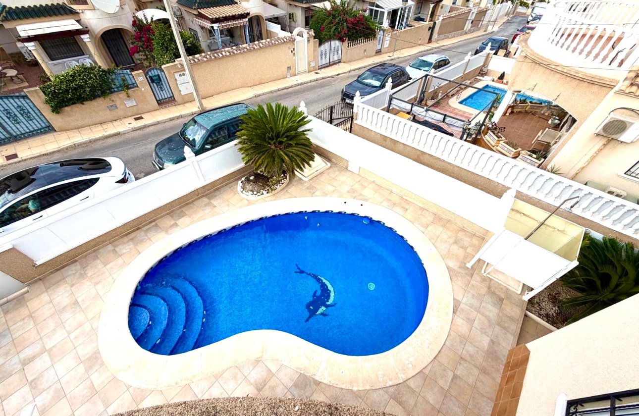 Revente - Villa -
Orihuela Costa - Costa Blanca