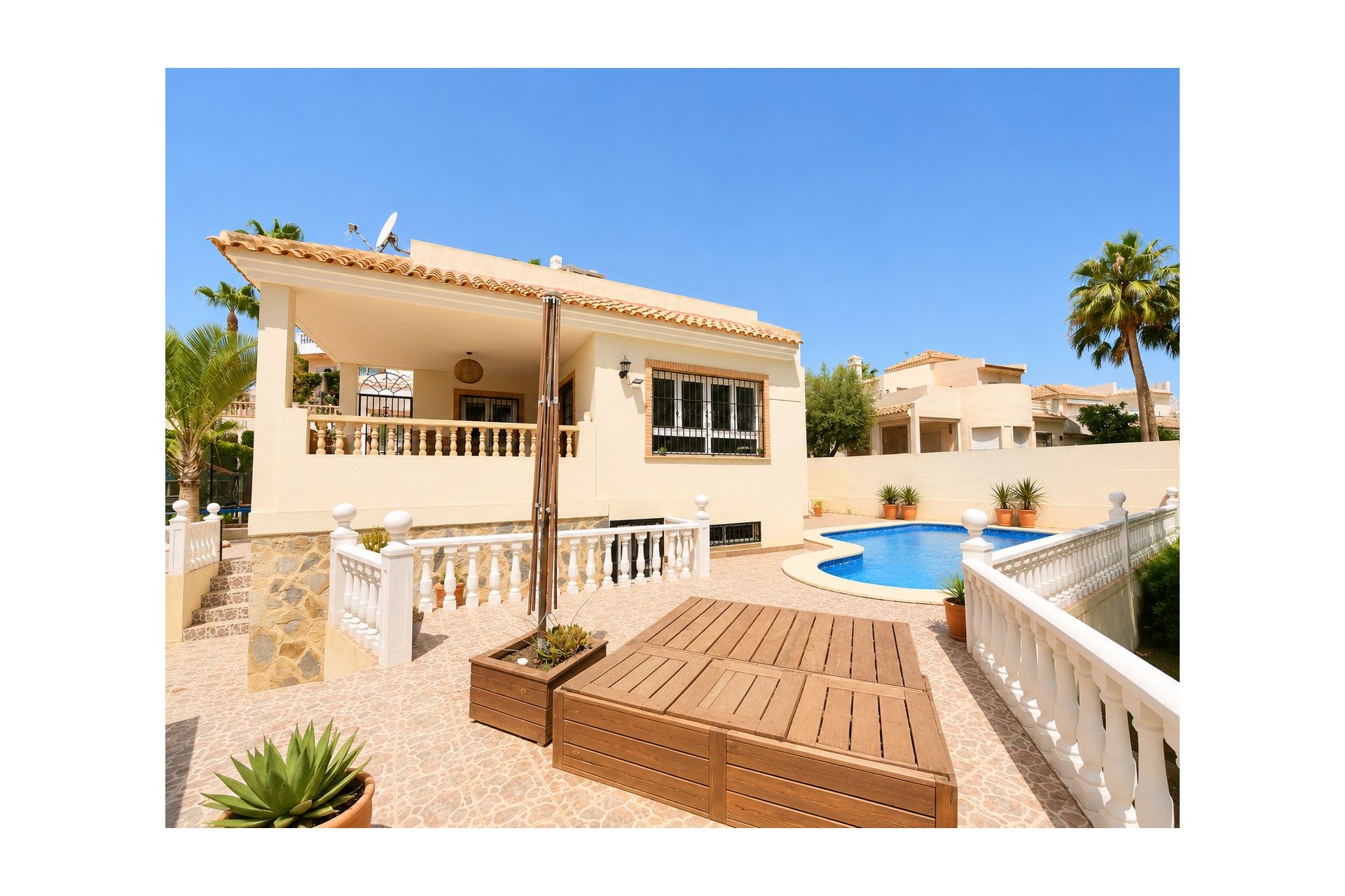 Revente - Villa -
Orihuela Costa - Costa Blanca
