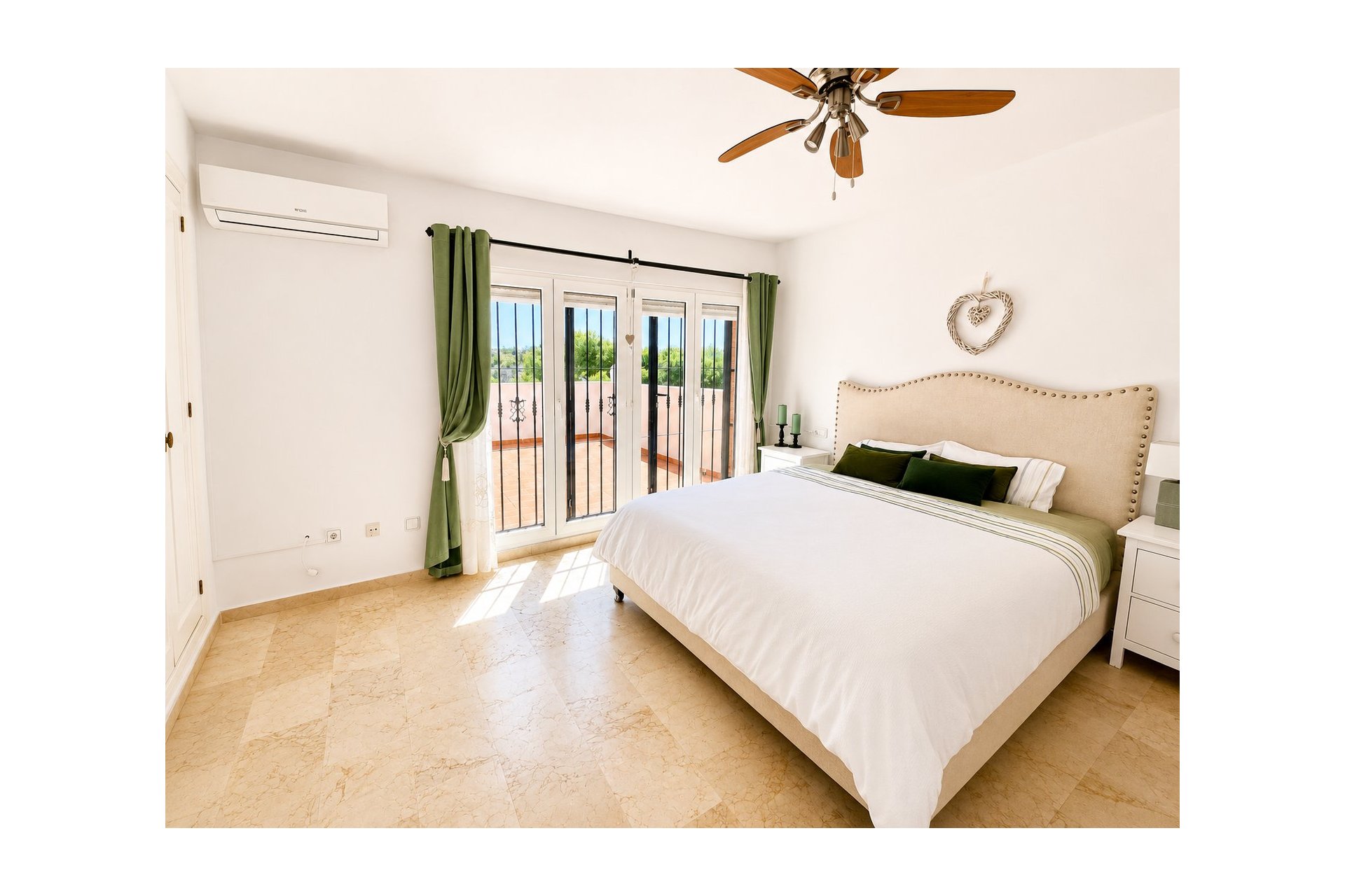 Revente - Villa -
Orihuela Costa - Costa Blanca