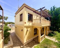 Revente - Villa -
Orihuela Costa - Costa Blanca