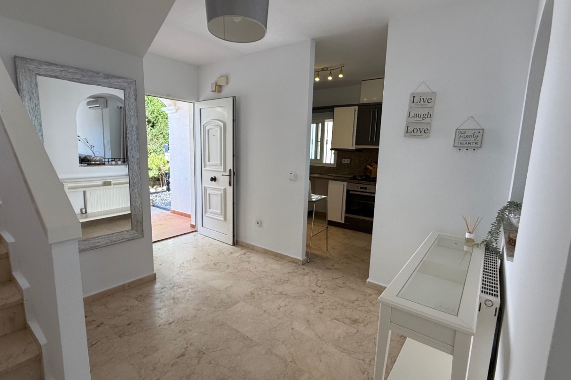 Revente - Villa -
Orihuela Costa - Costa Blanca